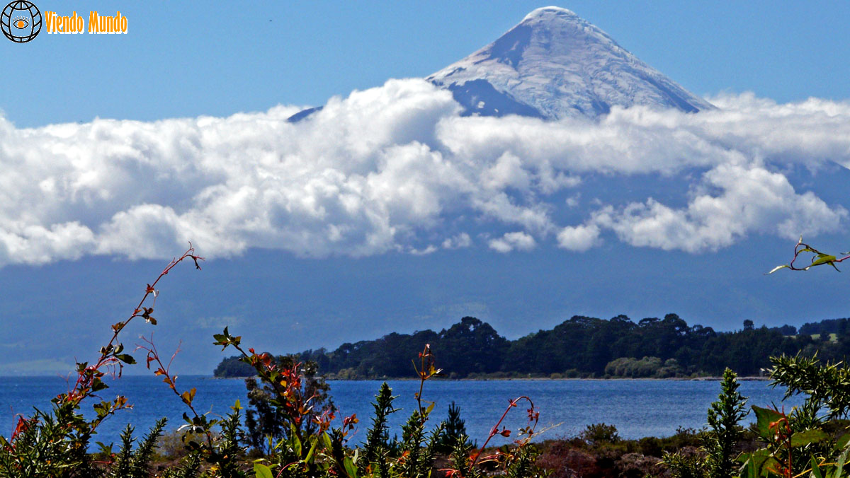 VOLCANES: Campos volcánicos y cráteres en Chile visitados por ViendoMundo. VOLCANES: Campos volcánicos y cráteres en Chile visitados por ViendoMundo.