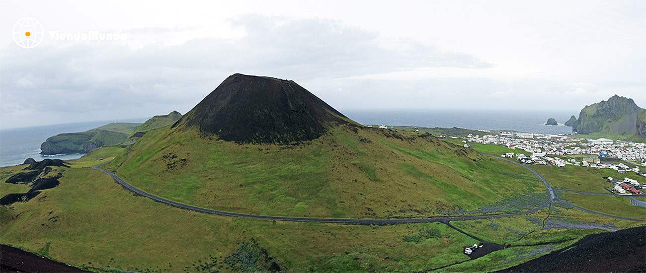 VOLCANES: Campos volcánicos y cráteres en Islandia visitados por ViendoMundo. VOLCANES: Campos volcánicos y cráteres en Islandia visitados por ViendoMundo.