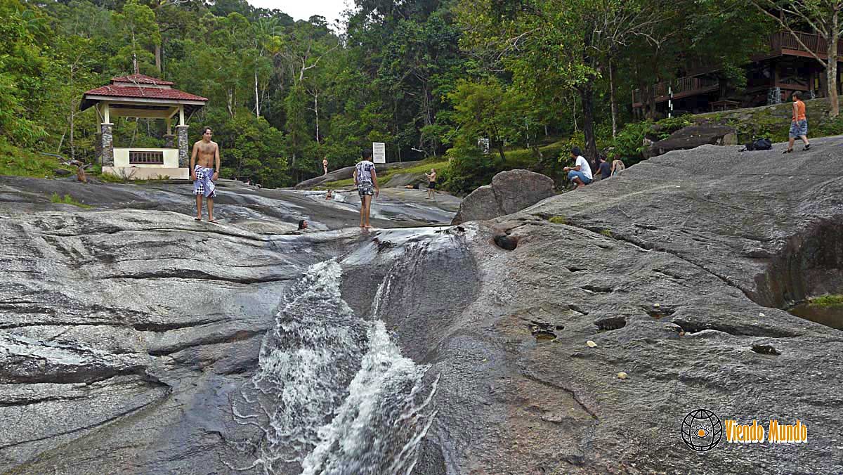 CATARATAS Y CASCADAS DE MALASIA. Los mejores saltos de agua del país visitados por ViendoMundo CATARATAS Y CASCADAS DE MALASIA. Los mejores saltos de agua del país visitados por ViendoMundo